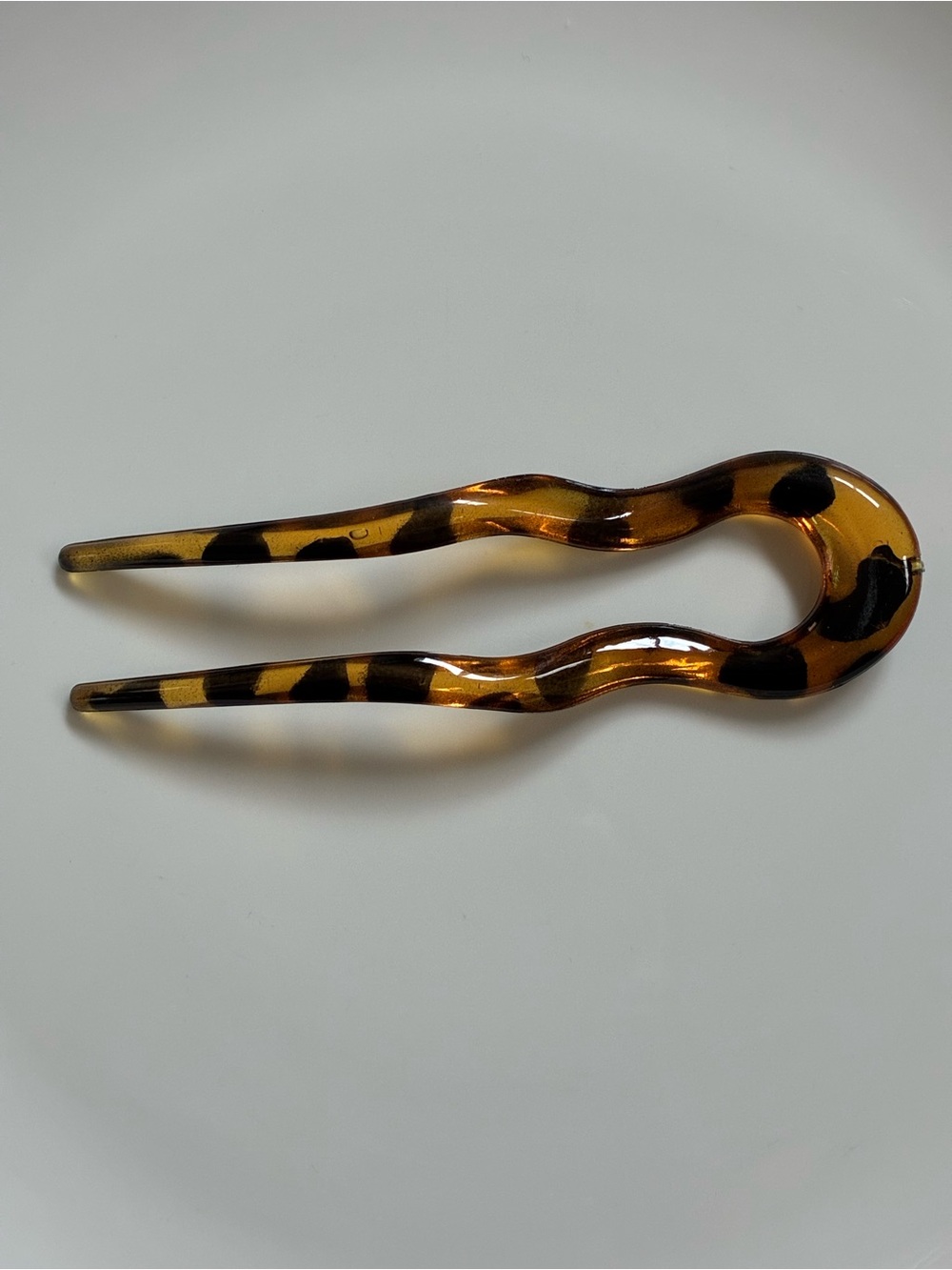 French Sleek Brown Tortoiseshell U-Shaped Hair Pin - Women’s Hair Accessories - Picture 3 of 5